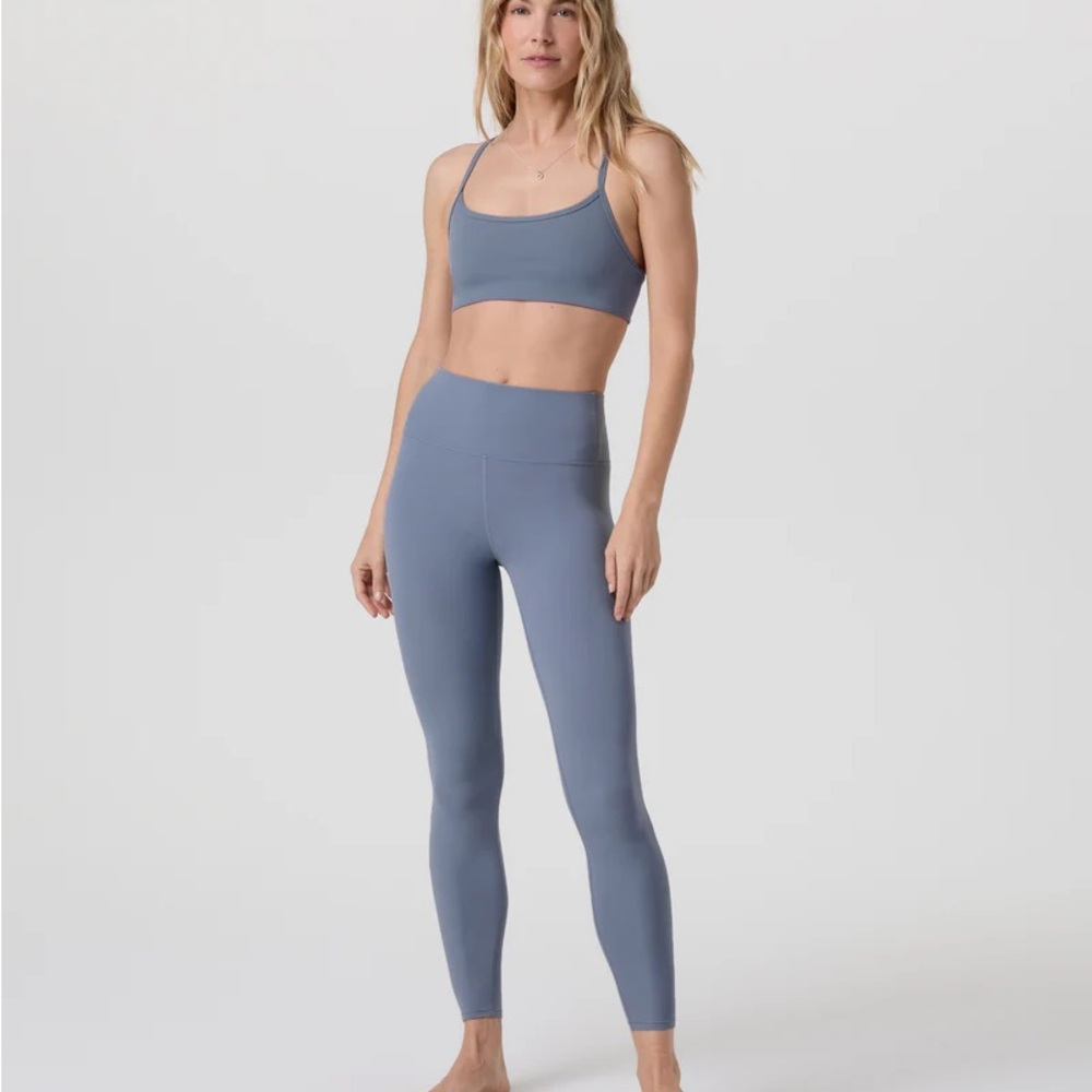 Vuori “AllTheFeels” Bra Sz. S Blue Heron NWT
